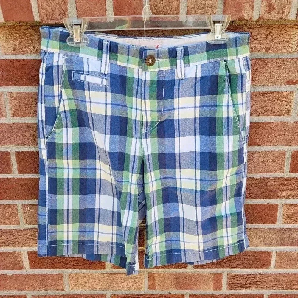 American Eagle Outfitters Shorts Men's Size 30 Prep Fit Madres Plaid